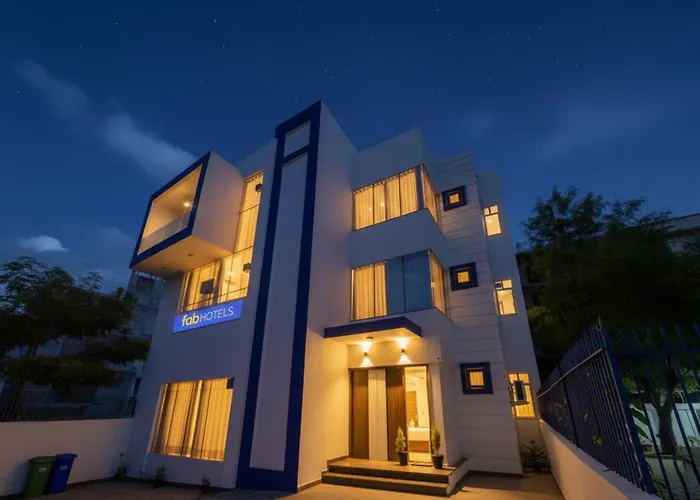 Fabhotel Oyster Villa Gurgaon